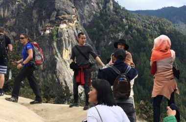 Guest hiking to Paro Taktsang Monastery